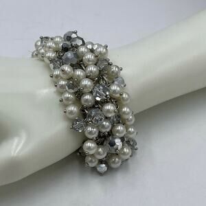 Womens Silver Tone Faux Pearl Silver Bead Cluster Cha Cha Dangle Bracelet